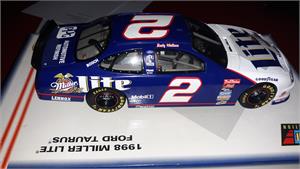 NASCAR Diecast Rusty Wallace 1998 Ford Taurus 1/18 Scale Car NASCAR Diecast Rusty Wallace 1998 Ford Taurus 1/18 Scale Car Revell